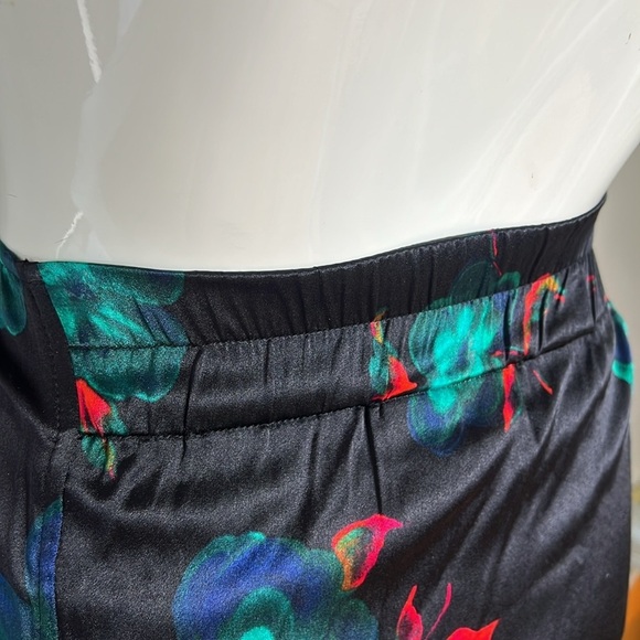 Ganni Sz 32 / US 0 Floral Print 100%Silk Pull On Tie Front Skirt - New with Tags - Picture 3 of 6